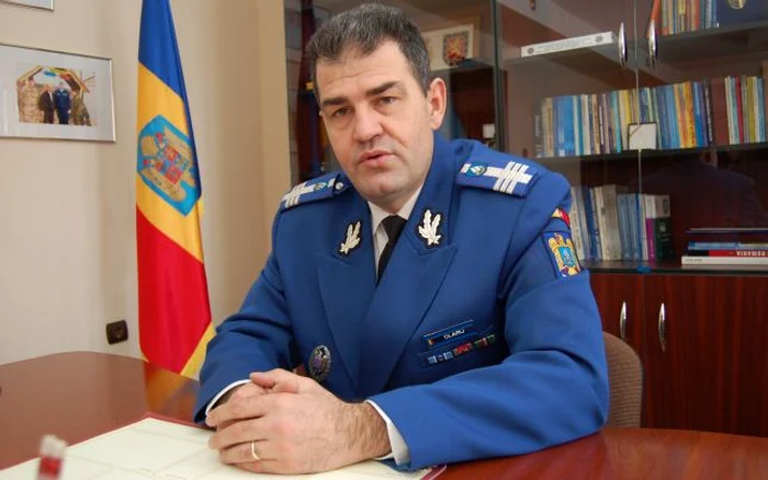 
    Mircea Olaru, șeful Jandarmeriei Române  