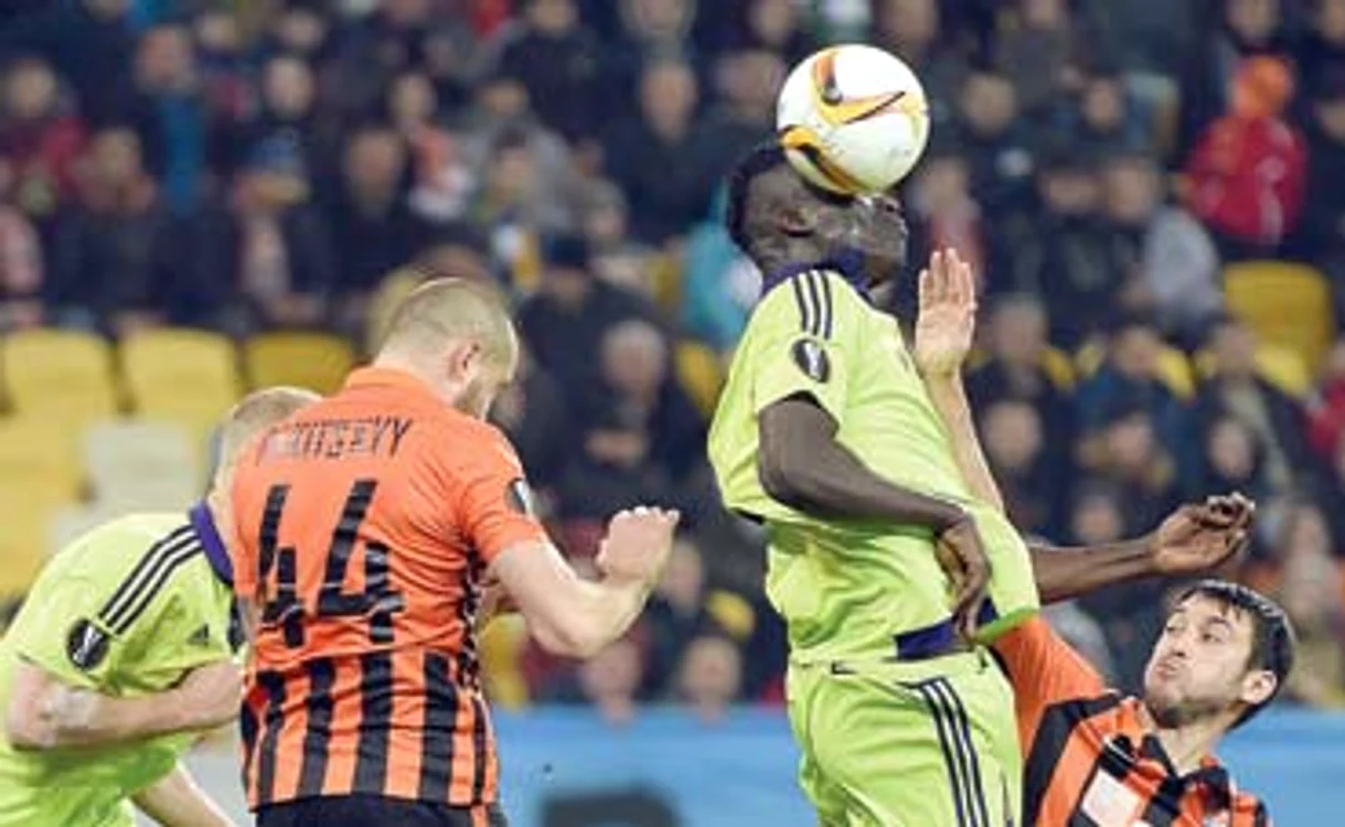 
    Jucătorii lui Lucescu  şi-au dominat adversariiFoto: Mediafax  
