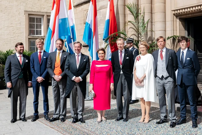Marele Duce Henri și Marea Ducesă Maria Teresa cu Prințul moștenitor Guillaume și Prințesa Stephanie la Ziua Națională a Luxemburgului 2025 FOTO Marea Curte Ducală (11) jpg