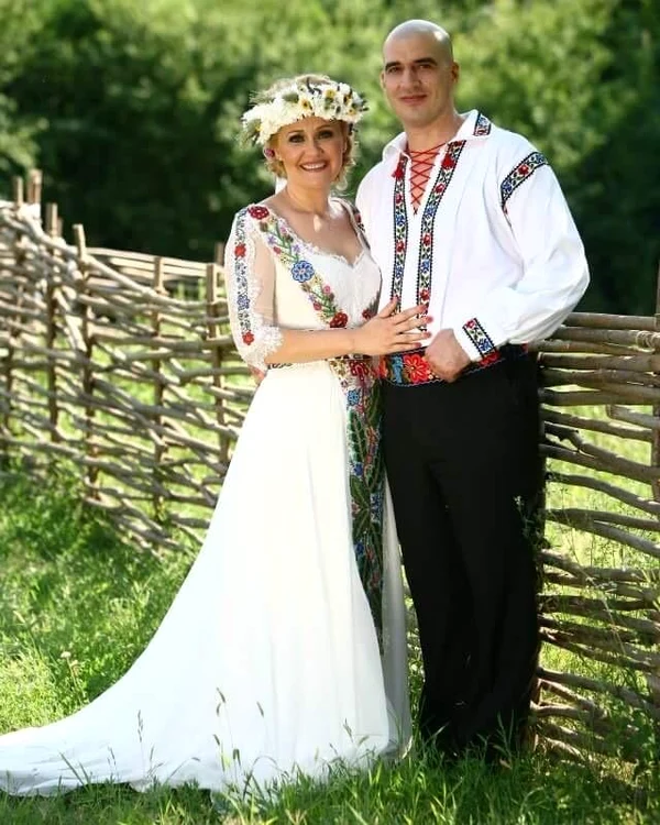 4 elena lasconi primar usr la campulung 4 sotul catalin georgescu jpg jpeg