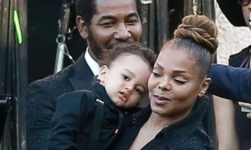 *PREMIUM EXCLUSIVE* Janet Jackson attends Joe Jackson's Funeral Luncheon with son Eissa jpeg