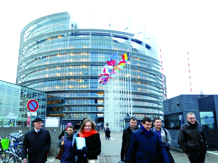 Sediul Parlamentului European de la Strasbourg are zilnic sute de vizitatori. FOTO Adevarul