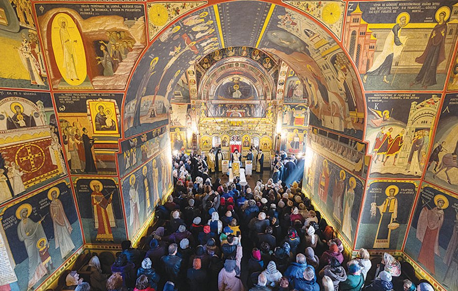 Ortodocșii îl prăznuiesc duminică pe Sfântul Dimitrie, Izvorâtorul de mir. Obiceiuri și superstiții
