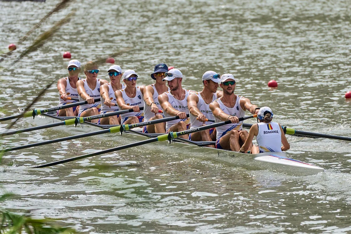 Barca mixtă de 8+1 a României este campioană europeană și mondială