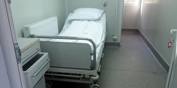 Spitalul Modular pentru suspecţii de COVID - 19 din cadrul Spitalului de Pneumoftiziologie Constantin Anastasatu Mihăeşti - Vâlcea Foto Adevărul