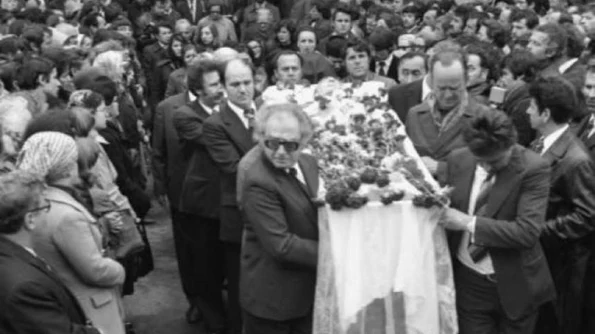 Misterele morţii celor mai mari zece scriitori români: ce i a adus, de fapt, sfârşitul lui Eminescu Sadoveanu, asasinat de un mason? jpeg