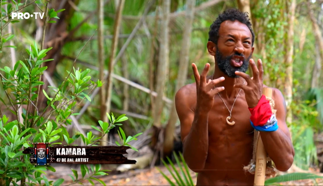 Kamara o imita pe Andreea Moromet png