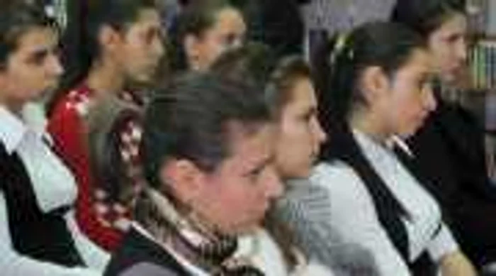 Sancţiuni drastice pentru elevii care susţin examen de bacalaureat