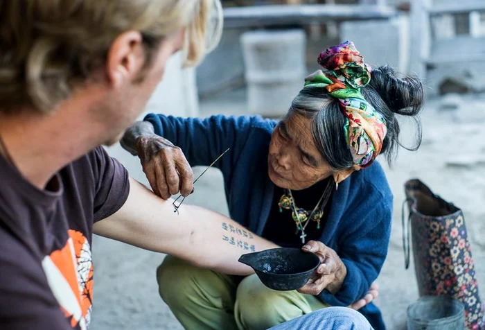 Apo Whang-Od modelul Vogue de 106 ani. Filipine.