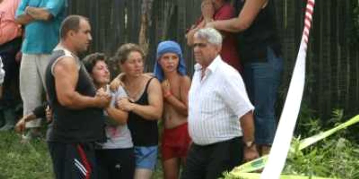 Pitesti: Tatăl şi fiul morţi în fântână, băgaţi în aceeaşi groapă