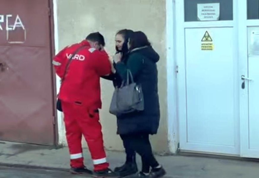 Părinții adolescenților care s-au sinucis la Tulcea au ajuns la morgă. Ei acuză psihologii că nu și-au făcut treaba