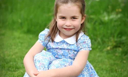 printesa charlotte zi nastere jpeg