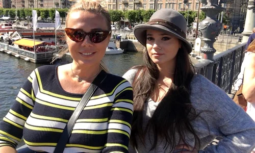 Dana Savuica si fiica ei Julie Stanciu Suedia (10) jpeg