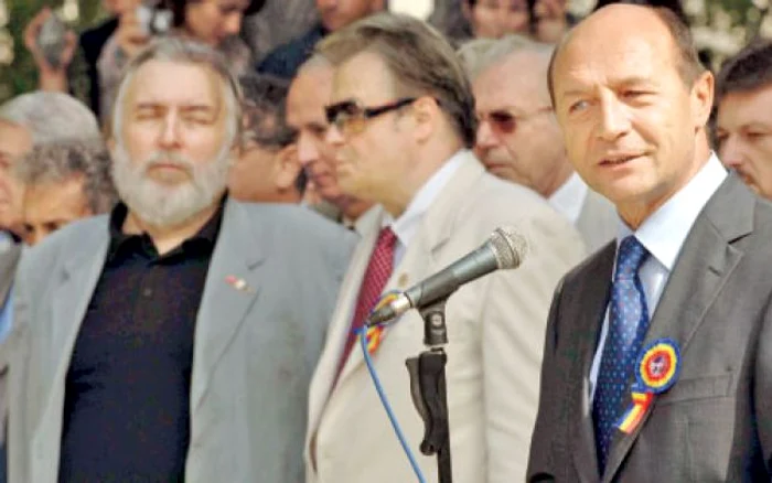 Păunescu, Vadim, Băsescu, la Ţebea, omagiindu-l pe Avram Iancu