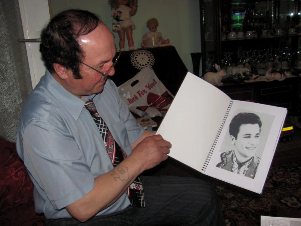 Vasile Neagu i-a compus o poezie regretatului interpret. FOTO: ADS Târgovişte