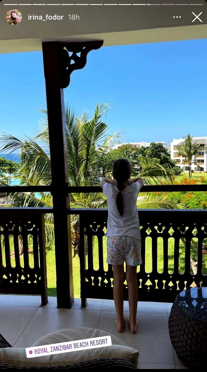 Diana se bucură de priveliștea din Zanzibar