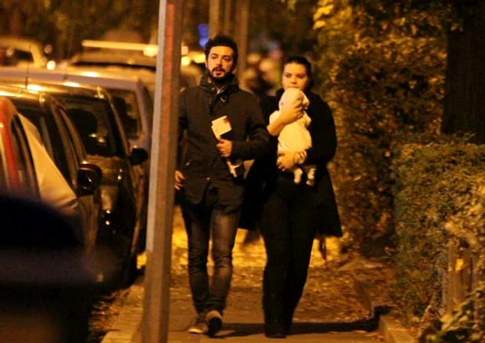 Bianca Lăpuşte a fost extrem de grijulie cu micuţa Maria 