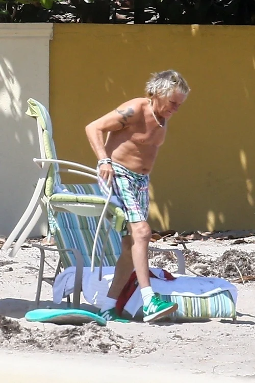 Rod Stewart are 75 de ani și o avere de 300 de milioane de dolari