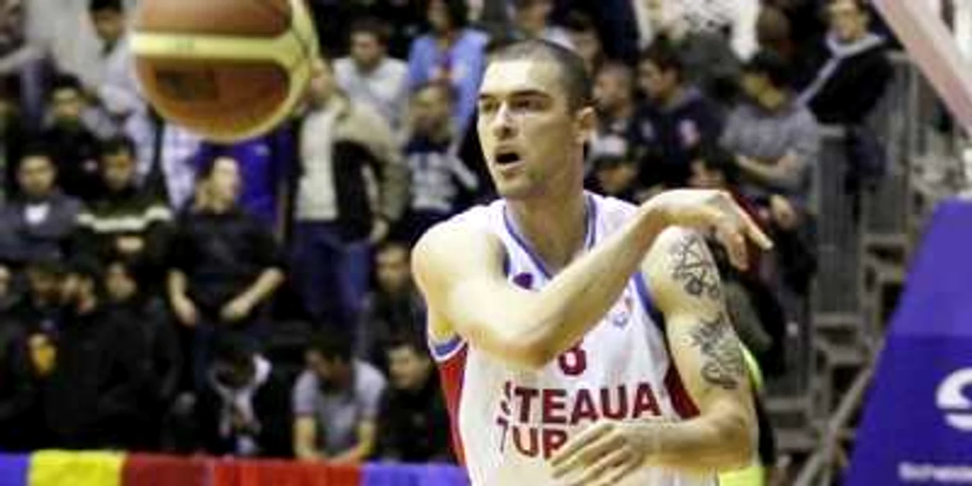 Nikolov a fost eroul steliștilor pe finalul meciului (foto: bcsteaua.ro)