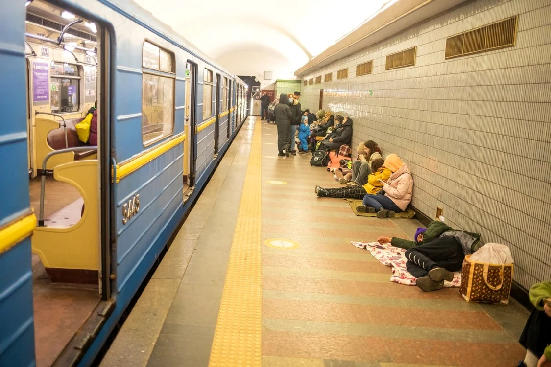 Razboi Ucraina Kiev bombardament distrugeri refugiati 24 25 februarie 2022 FOTO Profimedia