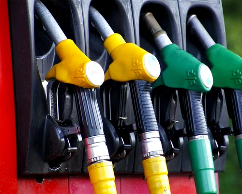 pompa-benzina carburanti