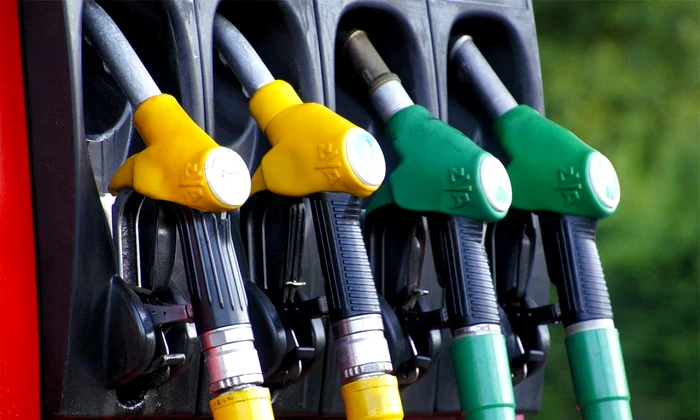 pompa-benzina carburanti