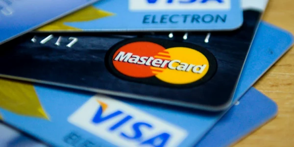 card bancar FOTO IPN