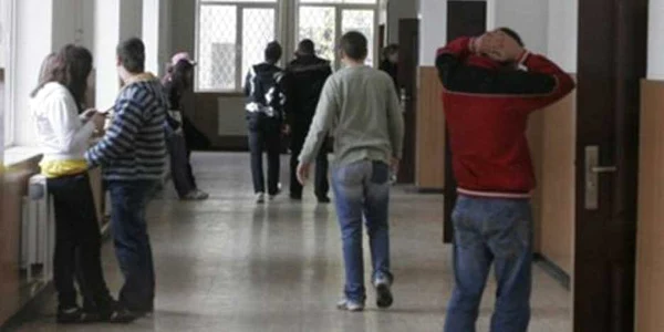 Afla liceul la care s-a comis ilegalitatea