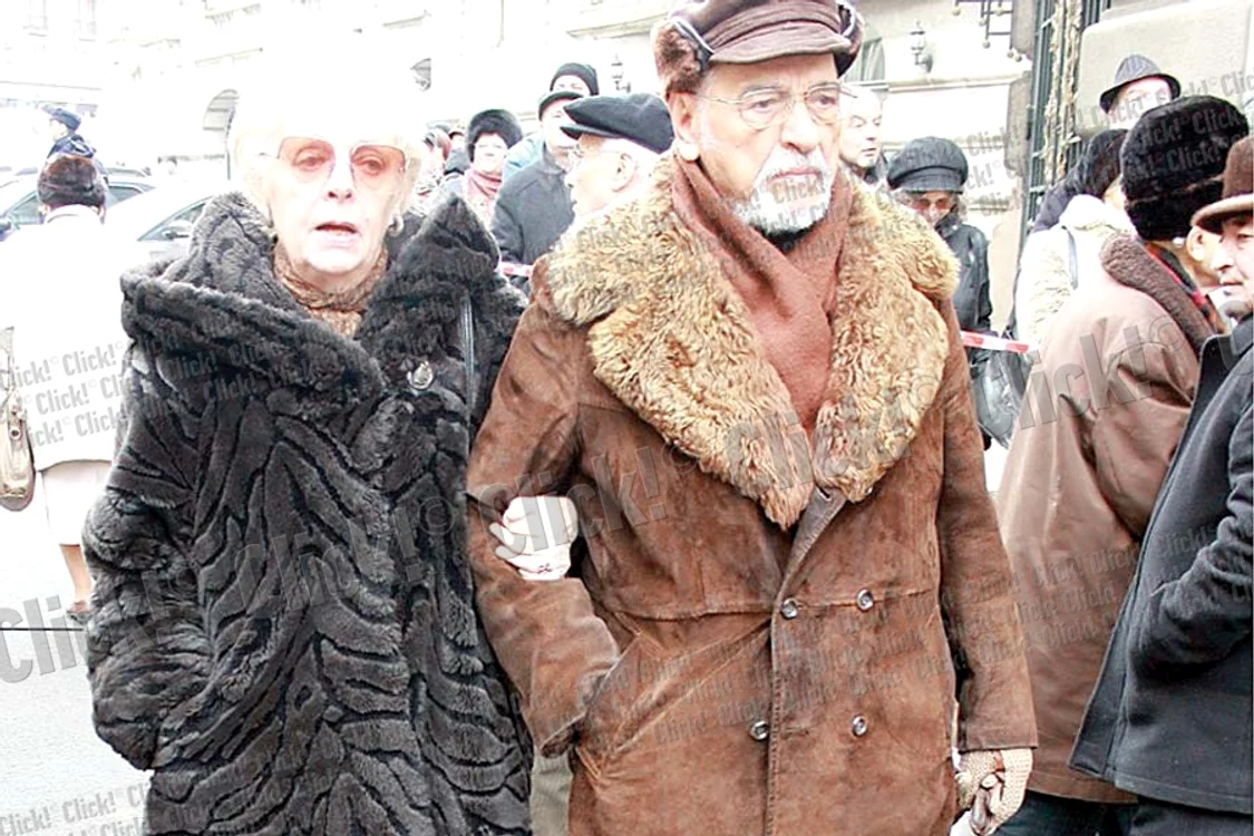 Sergiu Nicolaescu, în sicriu (Fotografii: Sorin Puiu/Alex Muscaliu/Wowbiz.ro)