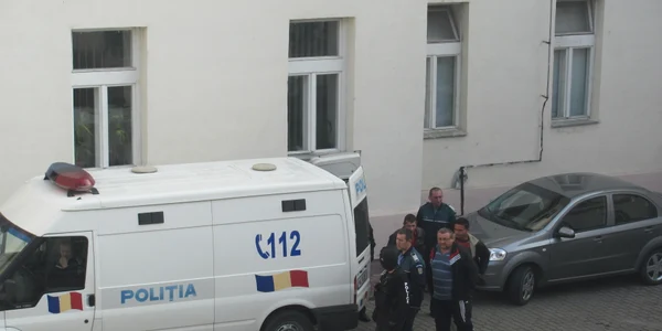 Polițiștii acuzați de luare de mită