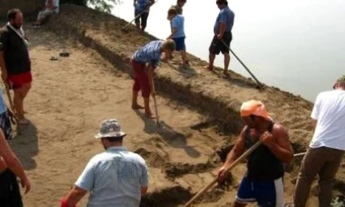 Un tezaur monetar din aur a fost descoperit în Oltenia jpeg