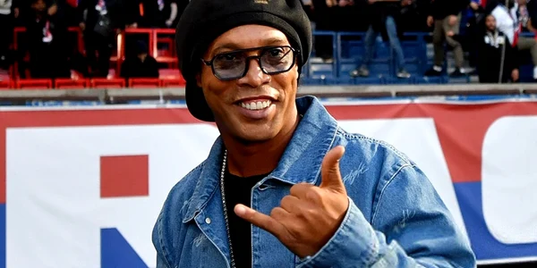 ronaldinho facebook jpeg