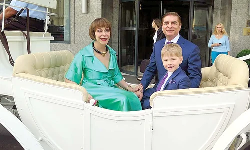 Carol Ferdinand, alături de părinţi jpeg
