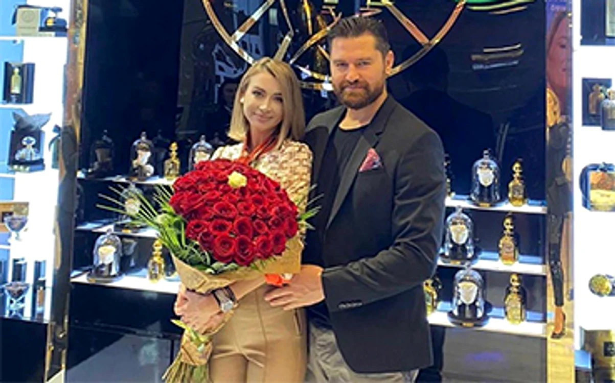 Până la sfârşitul anului, Denisa şi iubitul ei Mircea Brânzei vor deschide peste 25 de magazine