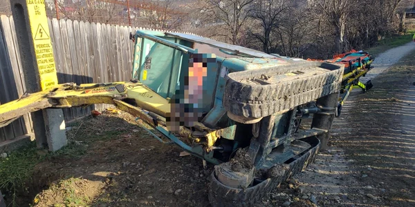 excavator rasturnat isu bacau jpeg
