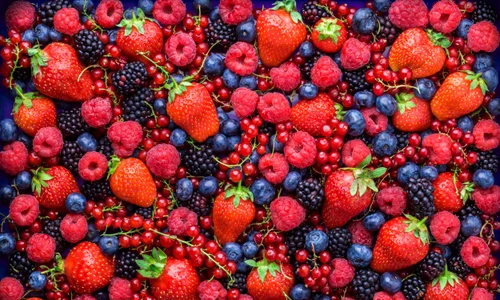 Fructe de padure shutterstock 537546088 jpg