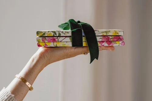 Produsele As Ever vândute de Meghan Markle. FOTO: Instagram