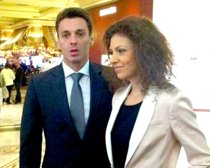 
    Mircea Badea şi Naty, sora lui  