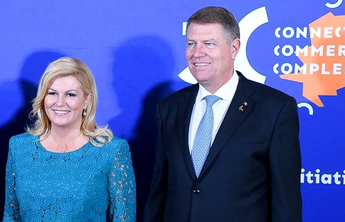 
    Kolinda Grabar-Kitarovic și Klaus Iohannis, în cea de-a doua zi a Summitului Inițiativei celor Trei Mărifoto: three-seas.eu  