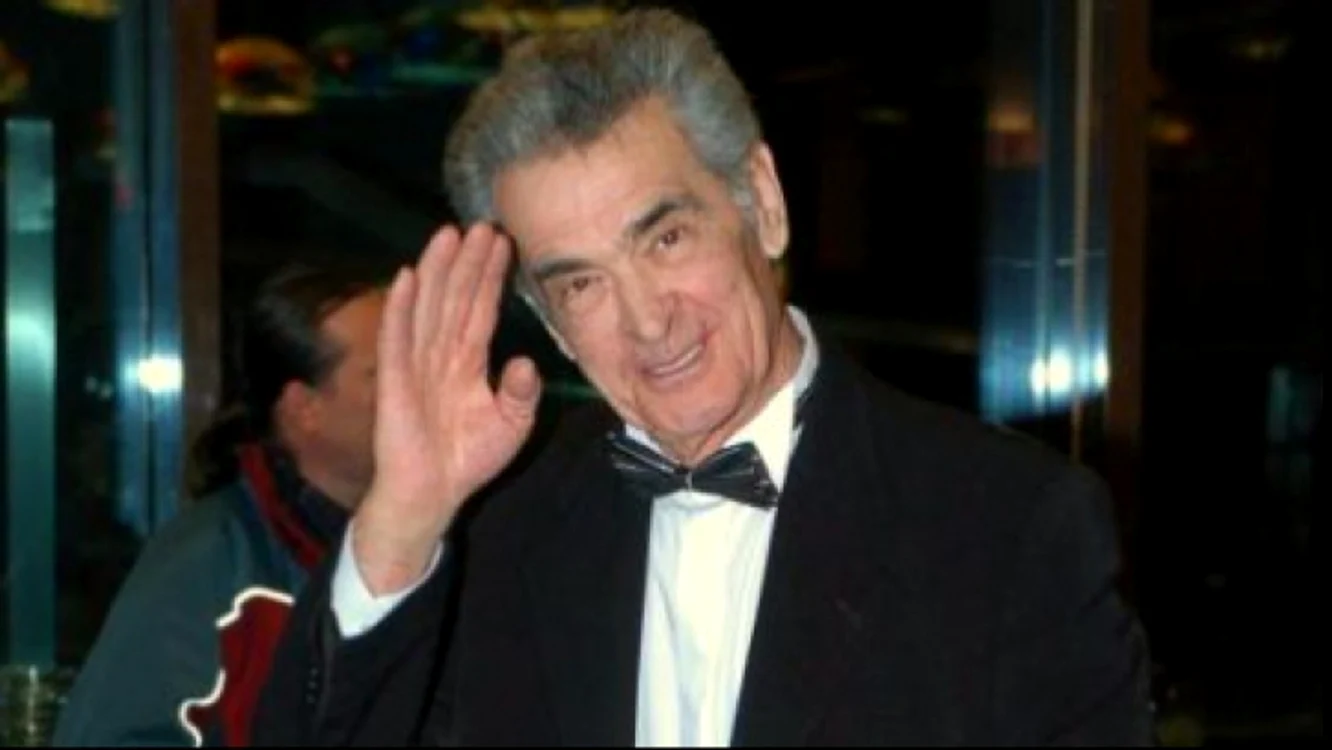 Marele actor va fi comemorat la o expoziţie de graficăFoto: arhiva personală