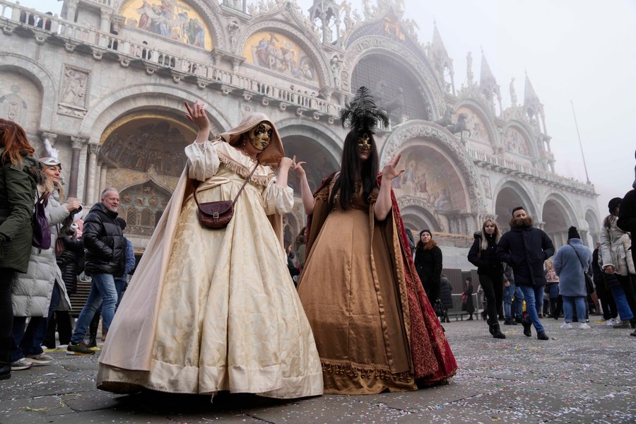 A început Carnavalul de la Veneția, cu o tematică dedicată lui Marco Polo FOTO VIDEO