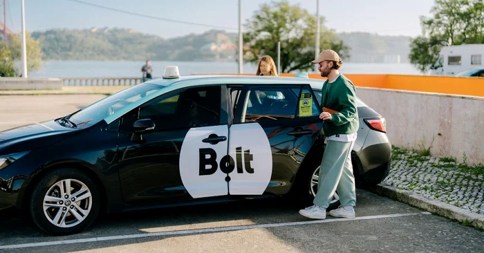Bolt Car 2 jpg