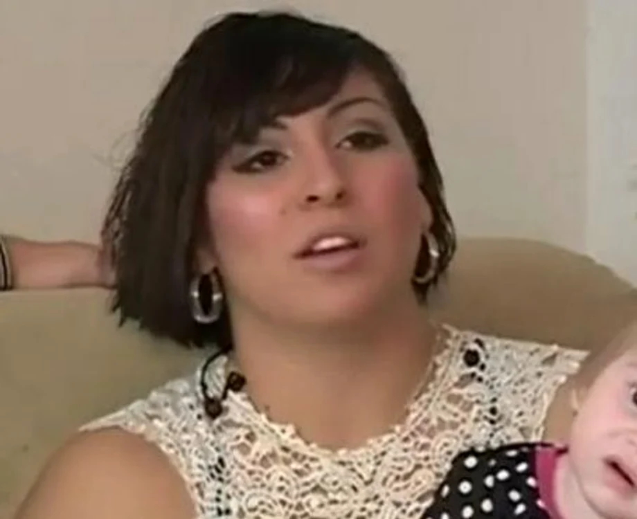 
    Mama fetiţei speră ca această să se facă bine cât mai curând  
