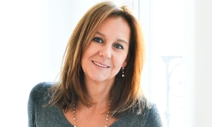 Maria Dueñas în dialog cu Carmen Mușat la Institutul Cervantes din București, eveniment sub egida FILIT 2019 jpeg