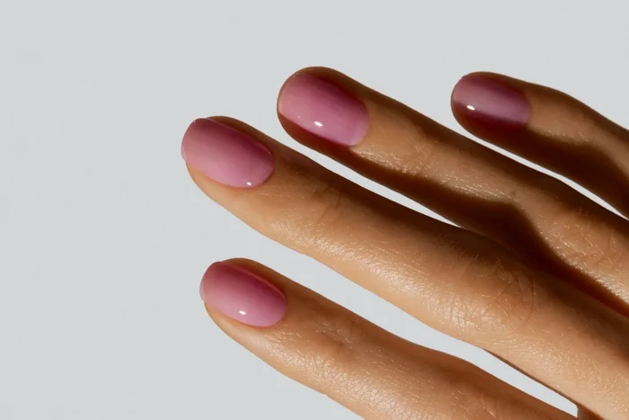 Aceasta este singura manichiură pe care o vei vedea peste în luna august.