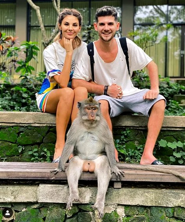 Ramona Olaru  și Cuza  s-au bronzat  în Bali