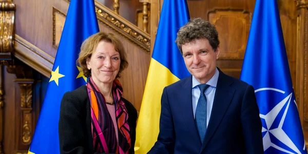 Nicusor Dan si Maria Leptin, Președinta Consiliului European pentru Cercetare foto facebook png