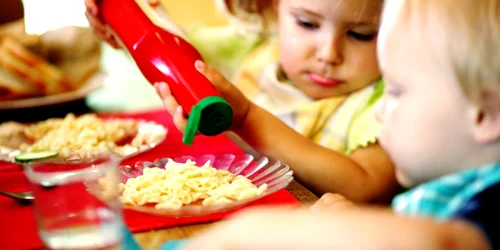 ketchup alimentatie copii FOTO AFP