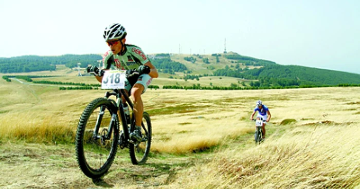 Resita: ORAŞUL PE SCURT / Bicicliştii sunt gata de maraton