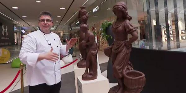 Câteva dintre statuile din ciocolată ce vor fi expuse la Galaţi FOTO Arhiva Adevărul